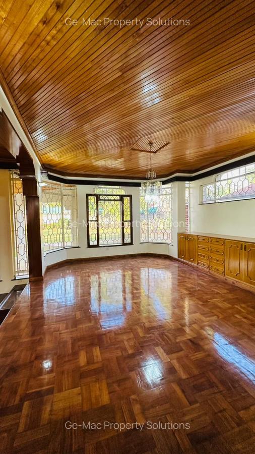 5 Bed House with En Suite in Runda - 4