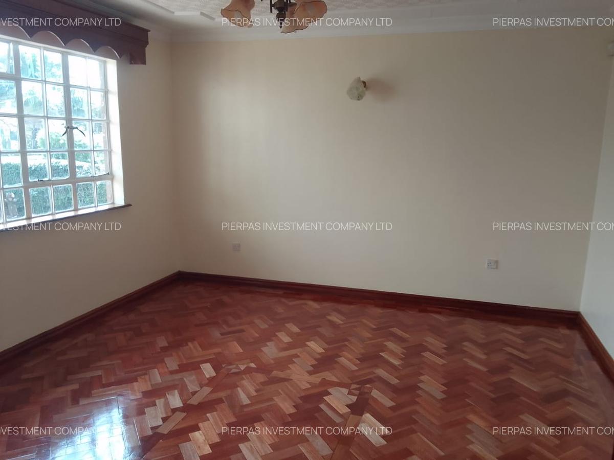 5 Bed Townhouse with En Suite in Runda - 14