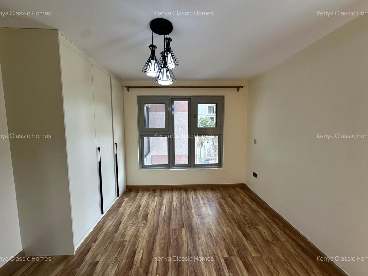 5 Bed Apartment with En Suite at Kilimani - 13