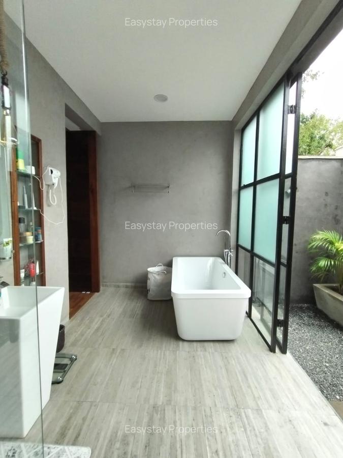 3 Bed Townhouse with En Suite in Karen - 8