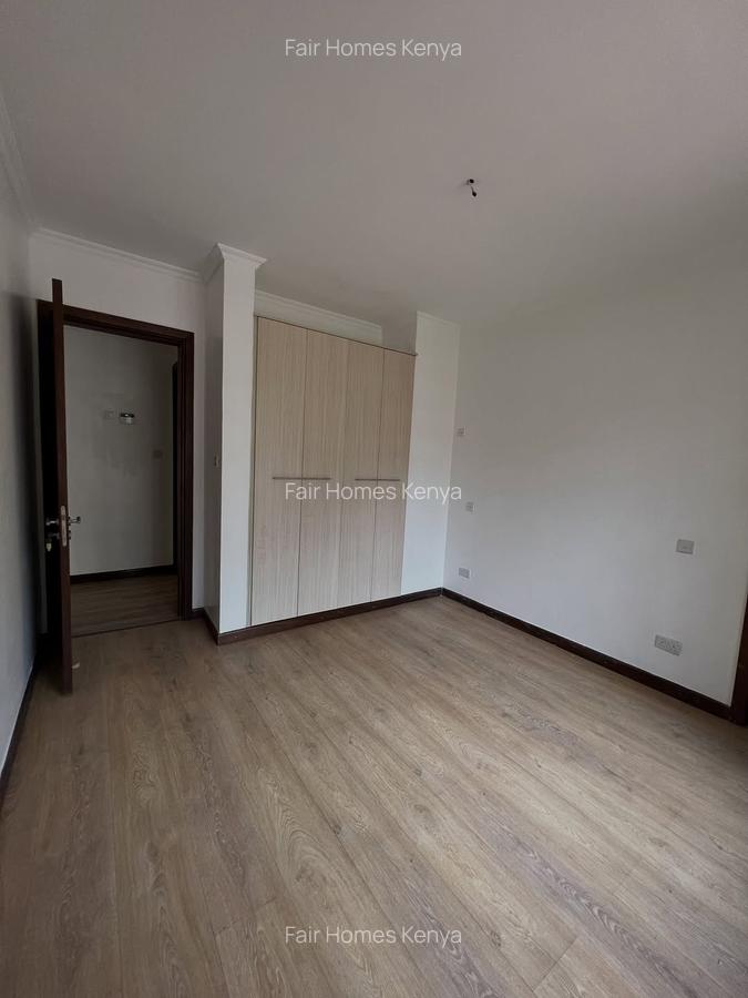 4 Bed Townhouse with En Suite at Lavington Green - 17