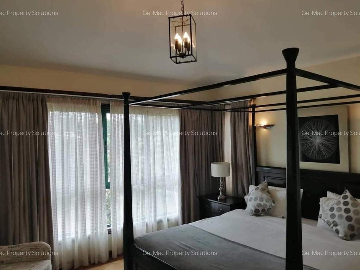 4 Bed House with En Suite in Spring Valley - 13