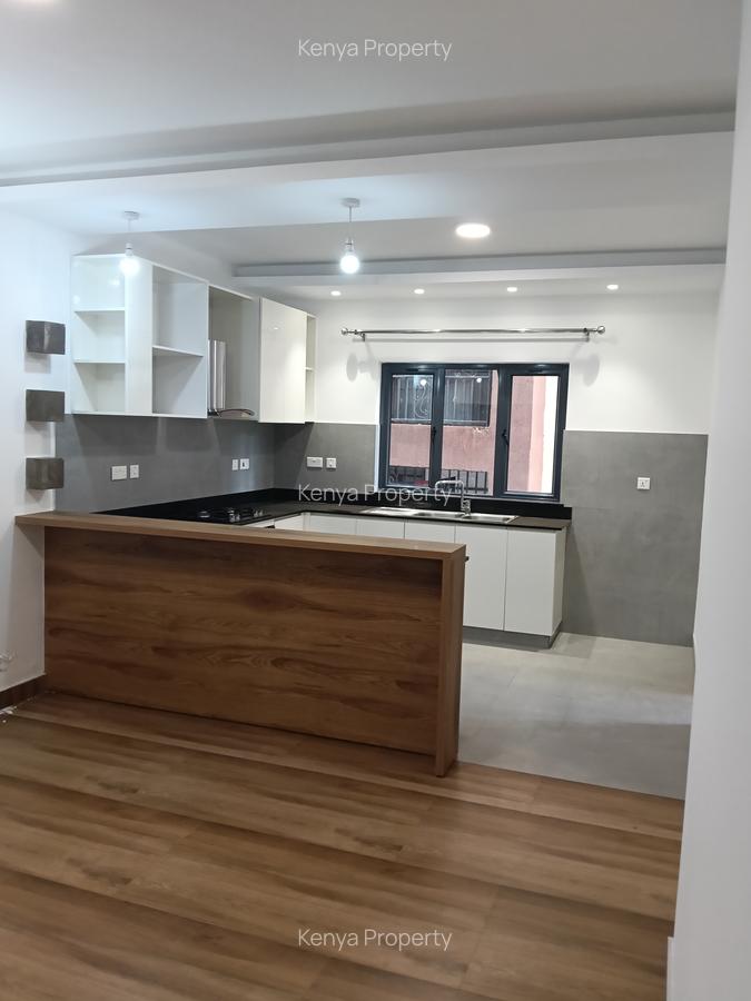 3 Bed Apartment with En Suite at Mandera Road Next To Quick Mart Supermarket. - 2