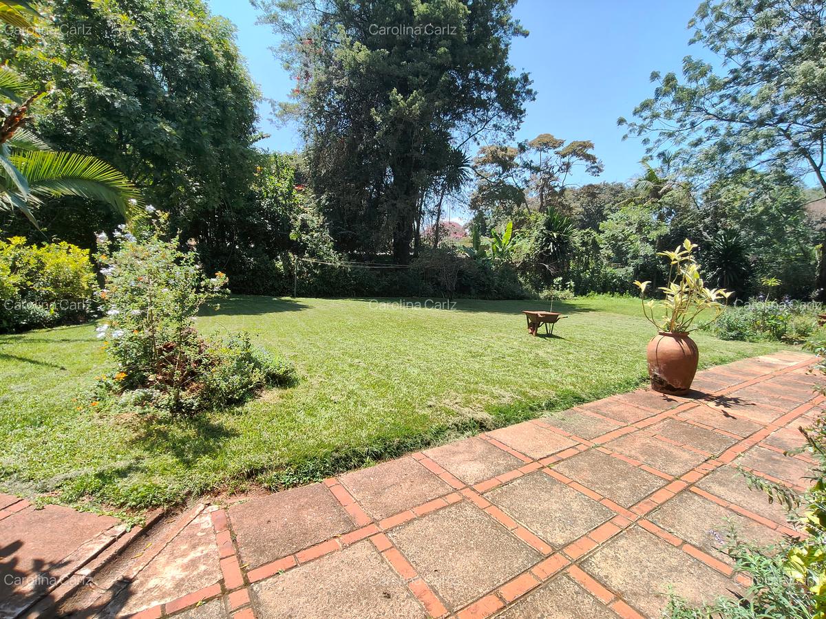 2 Bed House with En Suite at Lakeview - 15