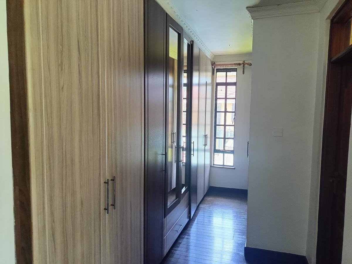 5 Bed Townhouse with Staff Quarters at Brook House - 17