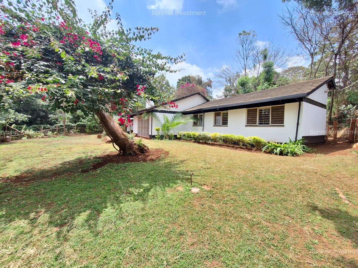 4 Bed House with En Suite at Loresho Crescent - 2