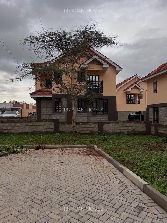 4 Bed Villa with En Suite at Rimpa - 5