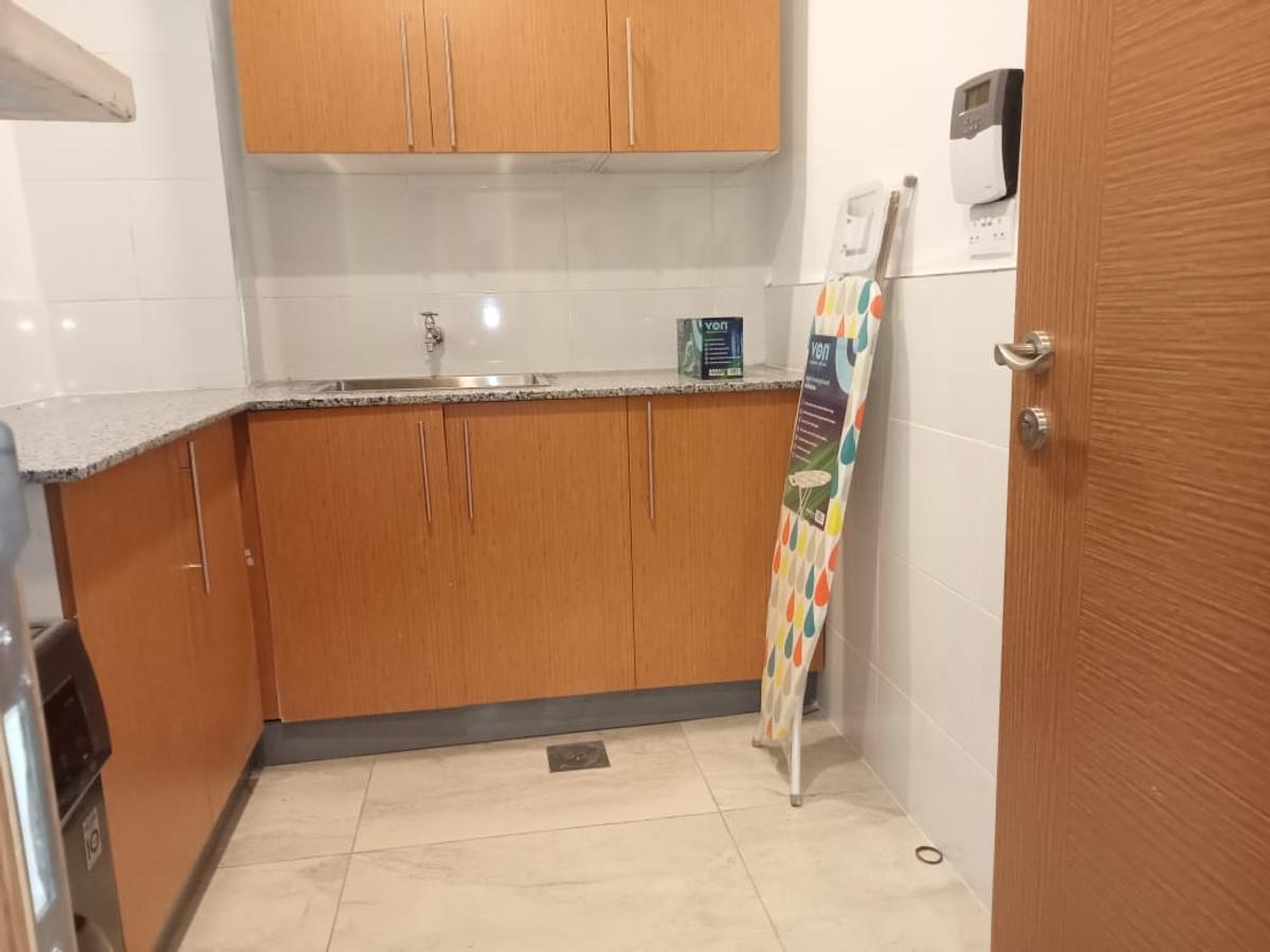 3 Bed Apartment with En Suite in Parklands - 8