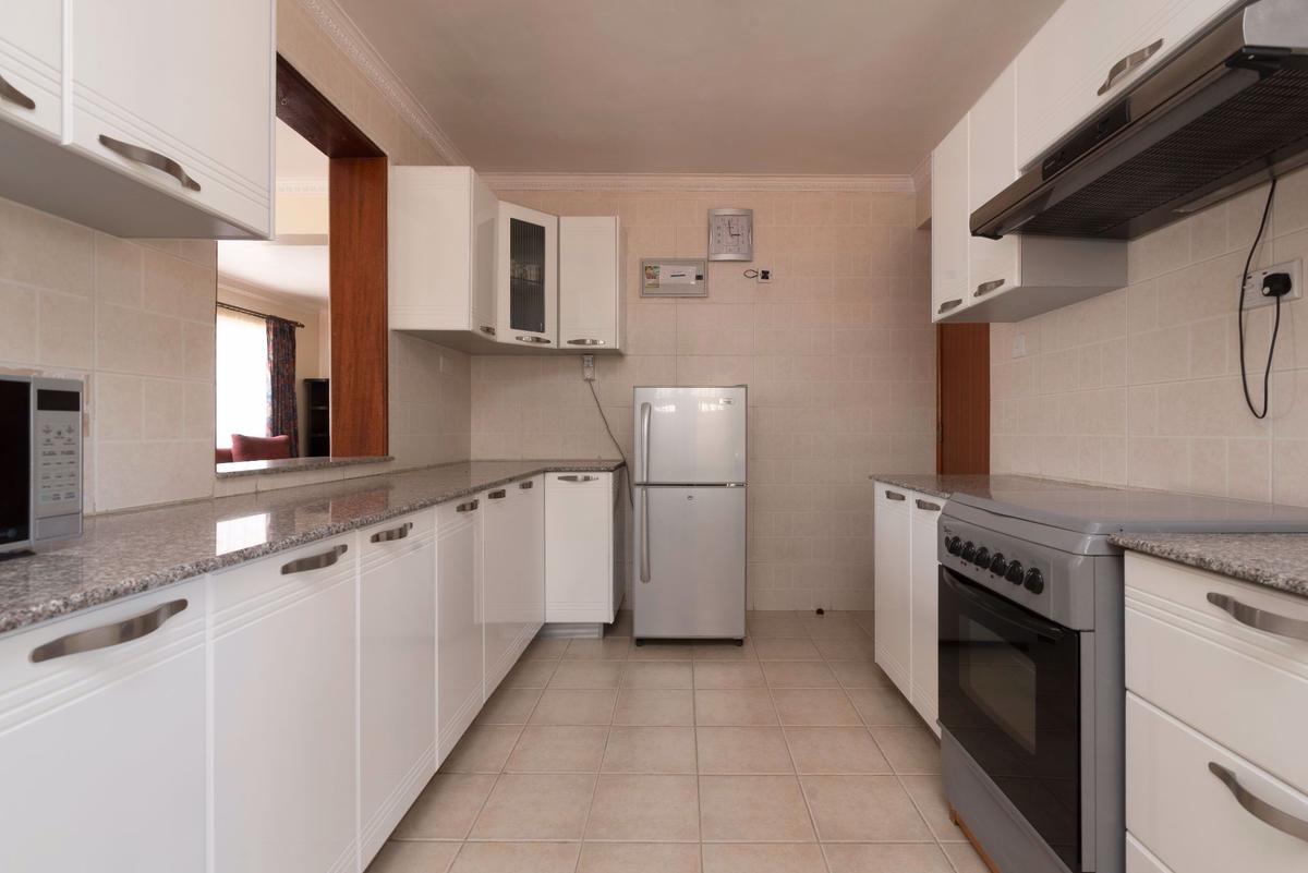 2 Bed Apartment with En Suite in Kileleshwa - 9