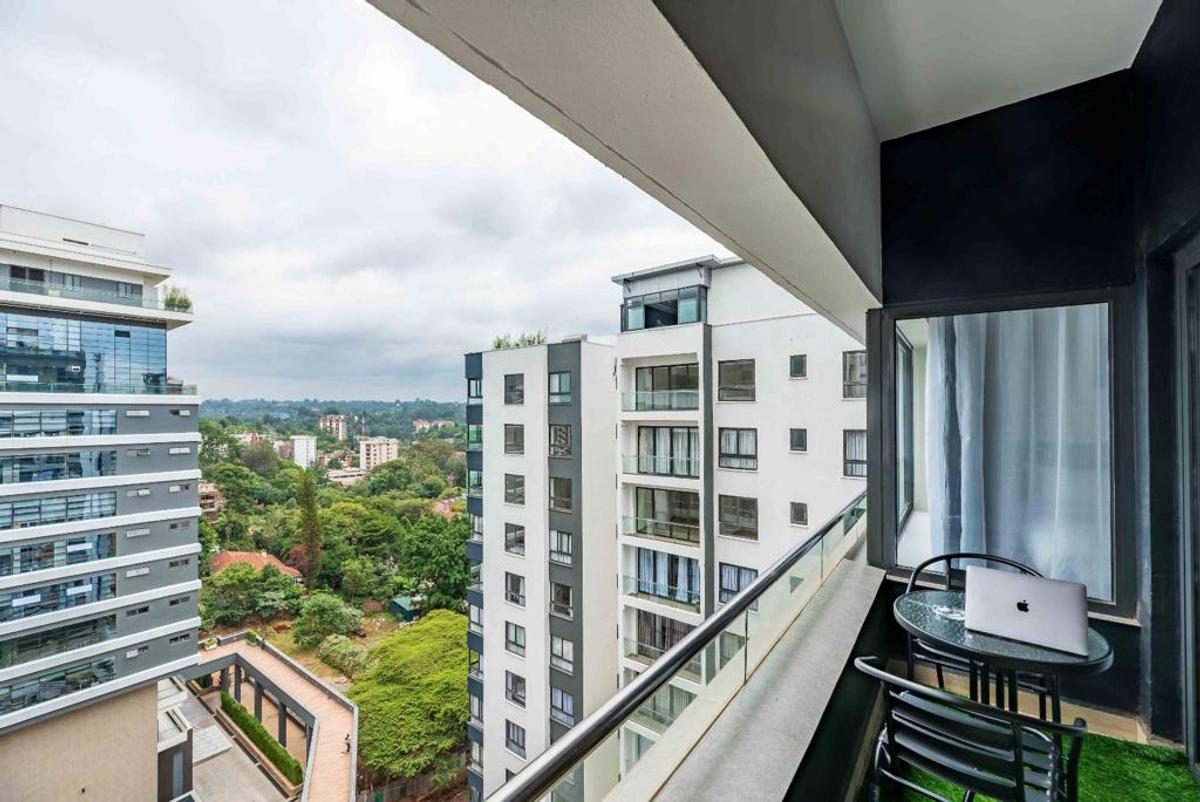 Furnished 1 Bed Apartment with En Suite at Riverside - 3