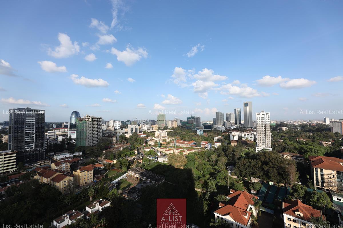 3 Bed Apartment with En Suite at Riverside - 6