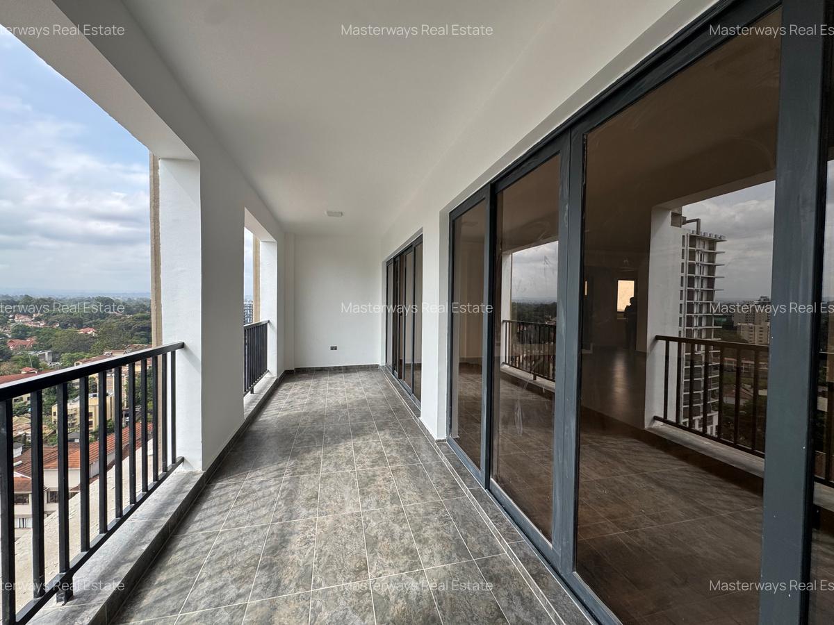 Serviced 3 Bed Apartment with En Suite in Brookside - 5