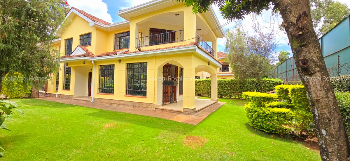 4 Bed Townhouse with En Suite at Lavington Convent - 1