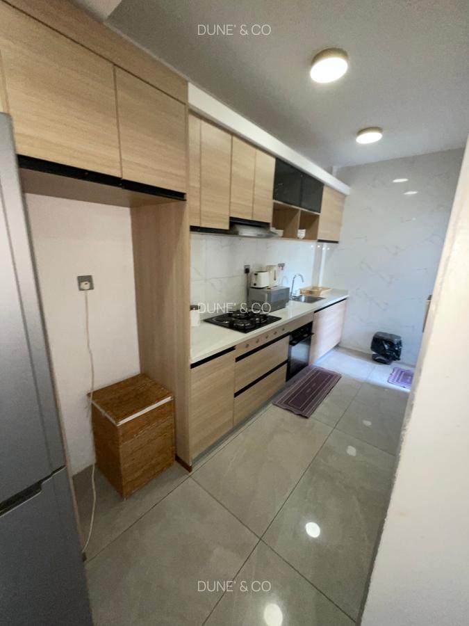 Serviced 2 Bed Apartment with En Suite in Riverside - 11