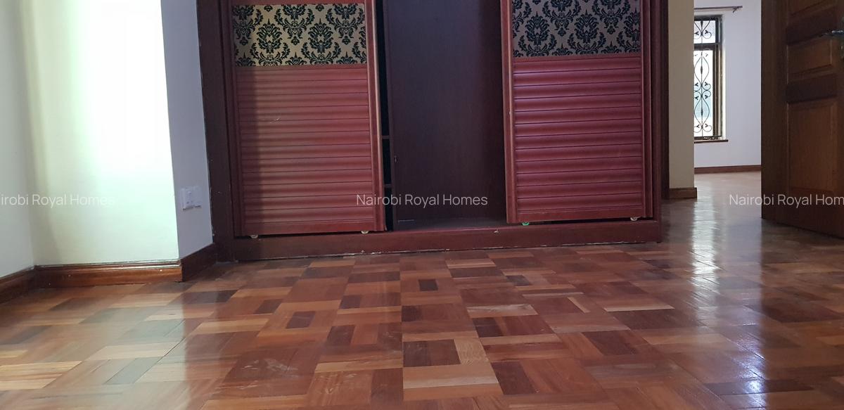 5 Bed Townhouse with En Suite at Convent Drive - 18