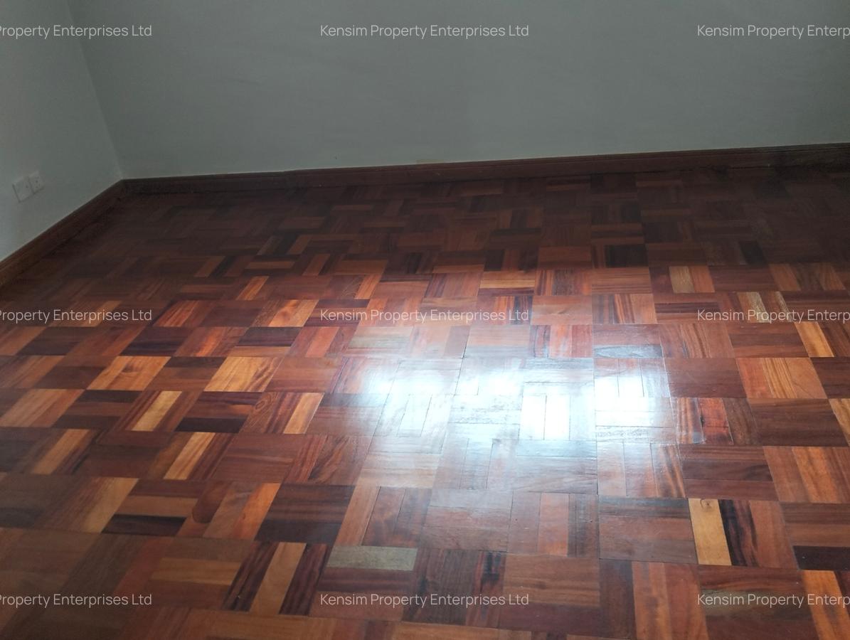 4 Bed Townhouse with En Suite in Runda - 17