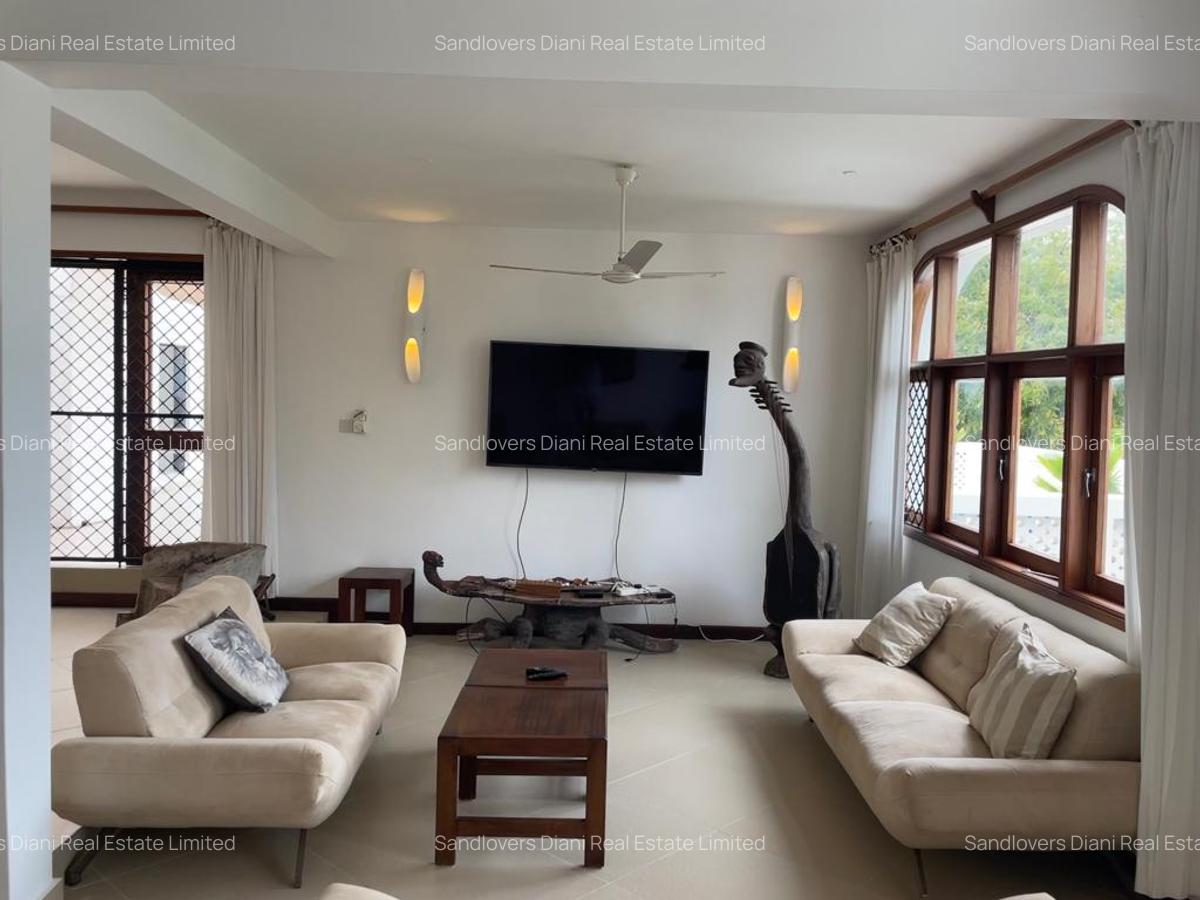 Furnished 1 Bed Apartment with En Suite in Diani - 4