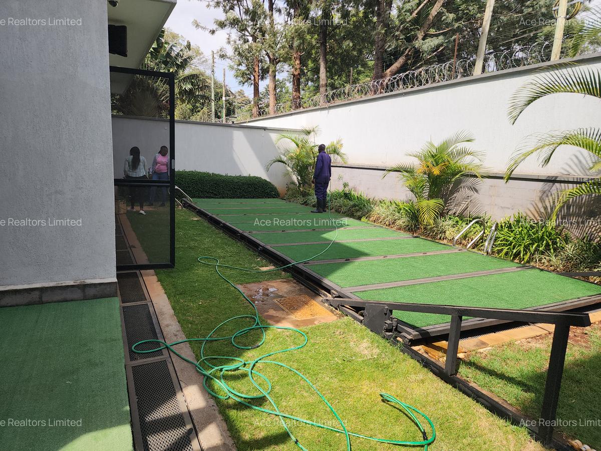 4 Bed Villa with En Suite at Jacaranda Avenue - 18