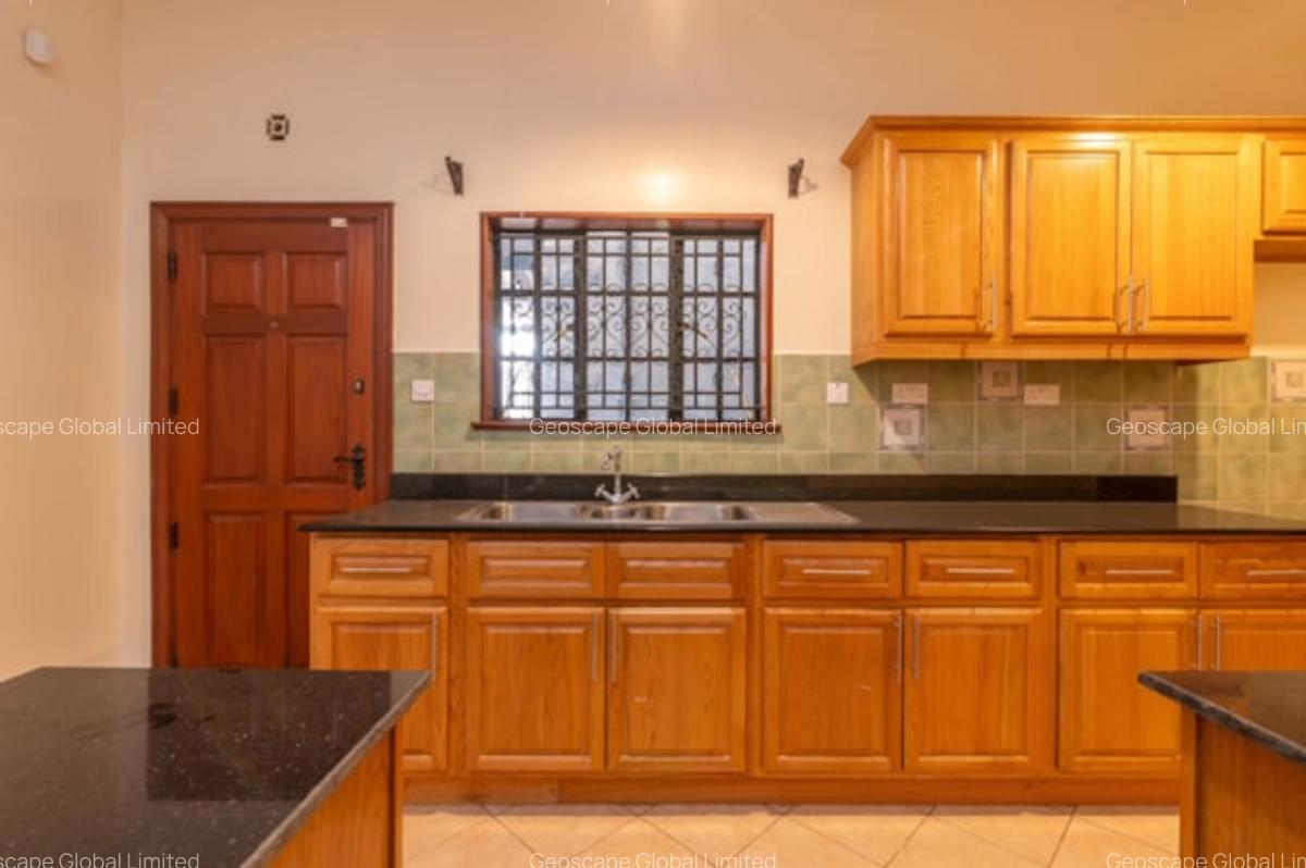 6 Bed Villa with En Suite in Karen - 15