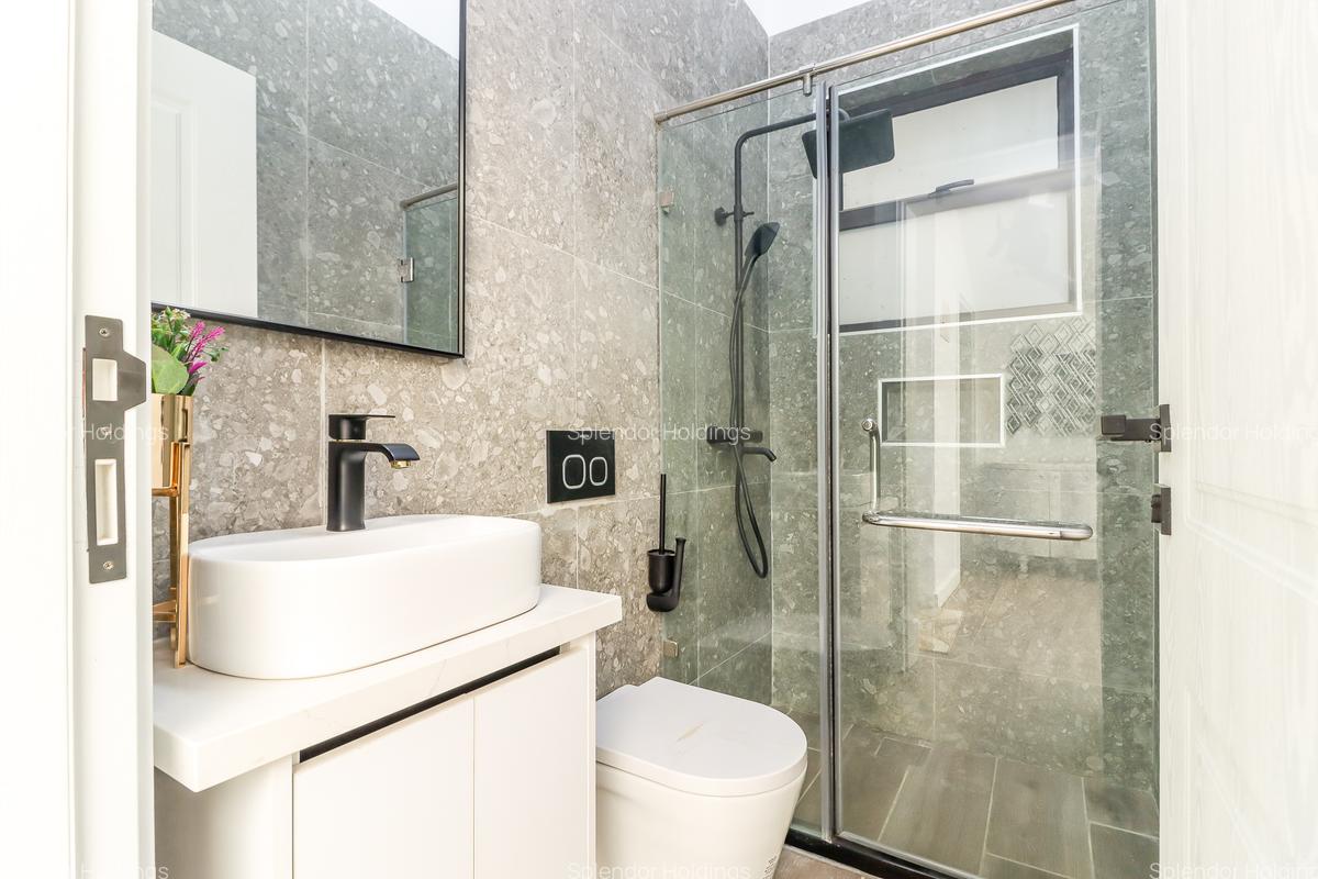 4 Bed Townhouse with En Suite in South C - 4