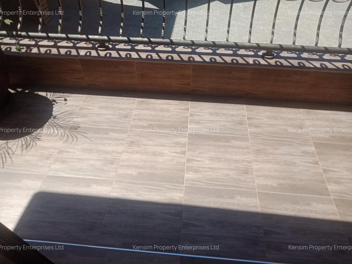 5 Bed Townhouse with En Suite in Lavington - 9