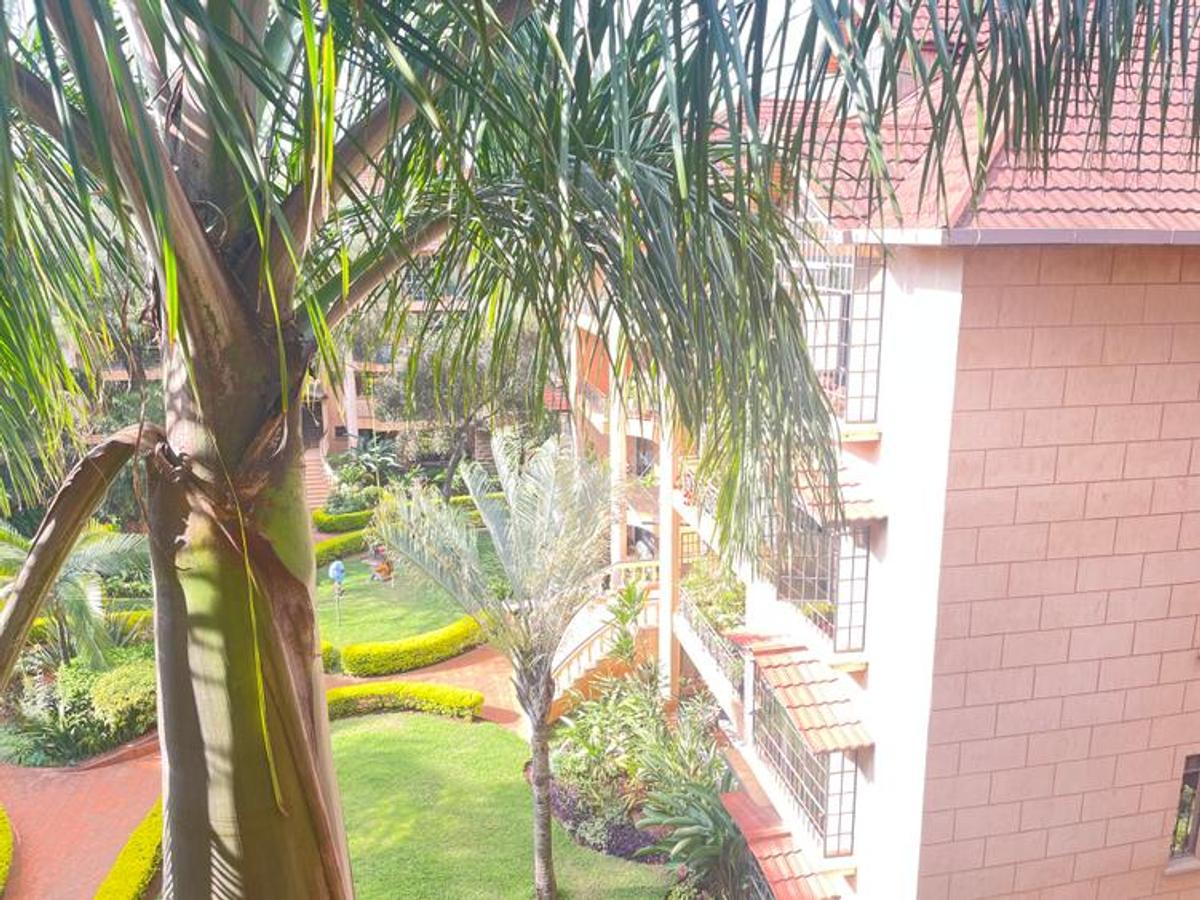 Furnished 4 Bed Apartment with En Suite at Lavington Green - 7