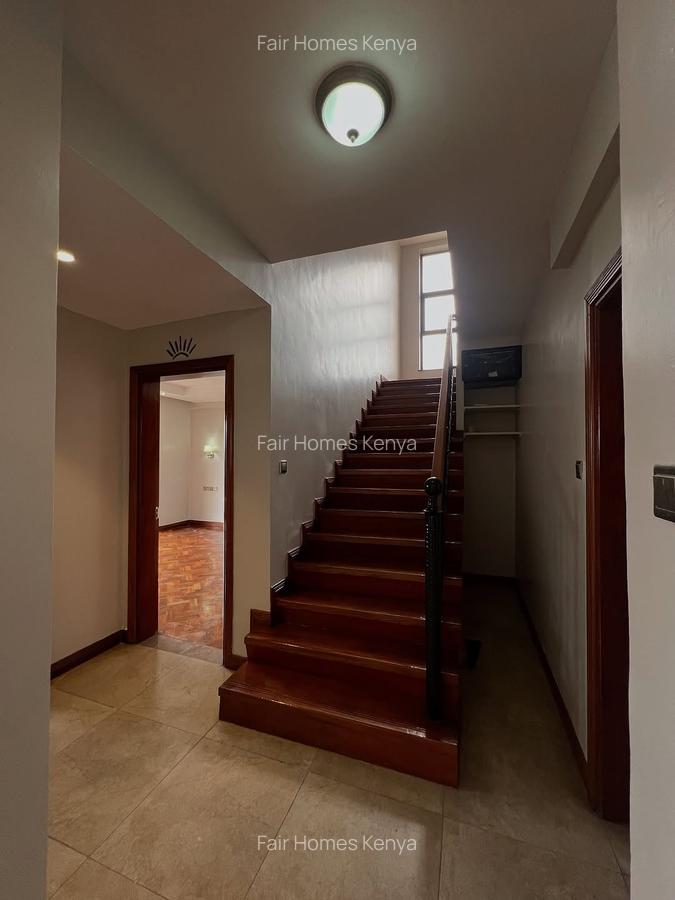 4 Bed Apartment with En Suite at Riverside Drive - 9