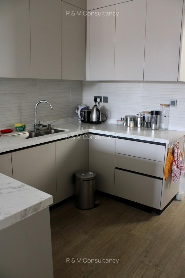 Furnished 3 Bed Apartment with Swimming Pool in Riverside - 4