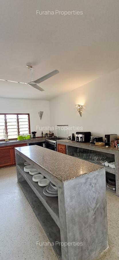 4 Bed Villa with En Suite at Watamu - 8