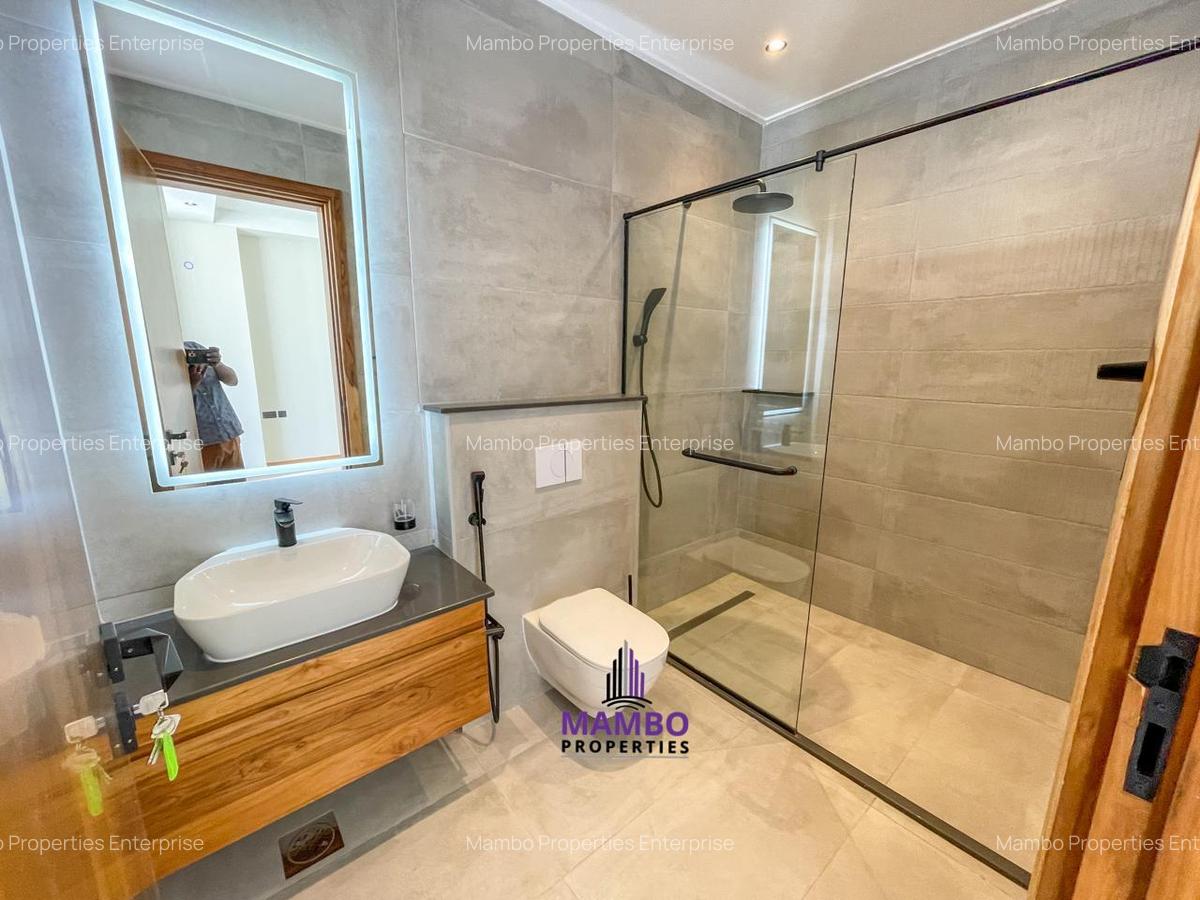 4 Bed Apartment with En Suite at Peponi Rd - 14