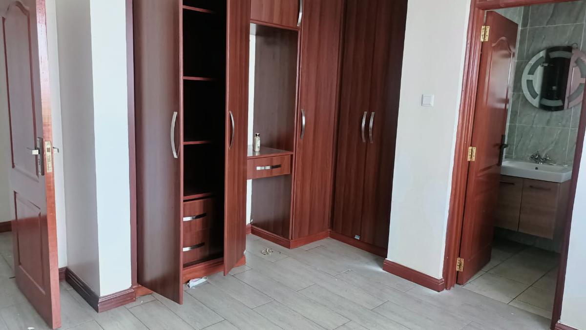 4 Bed Apartment with Gym in Westlands Area - 16