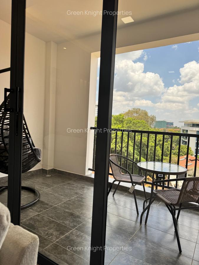 Serviced 2 Bed Apartment with En Suite in Westlands Area - 5