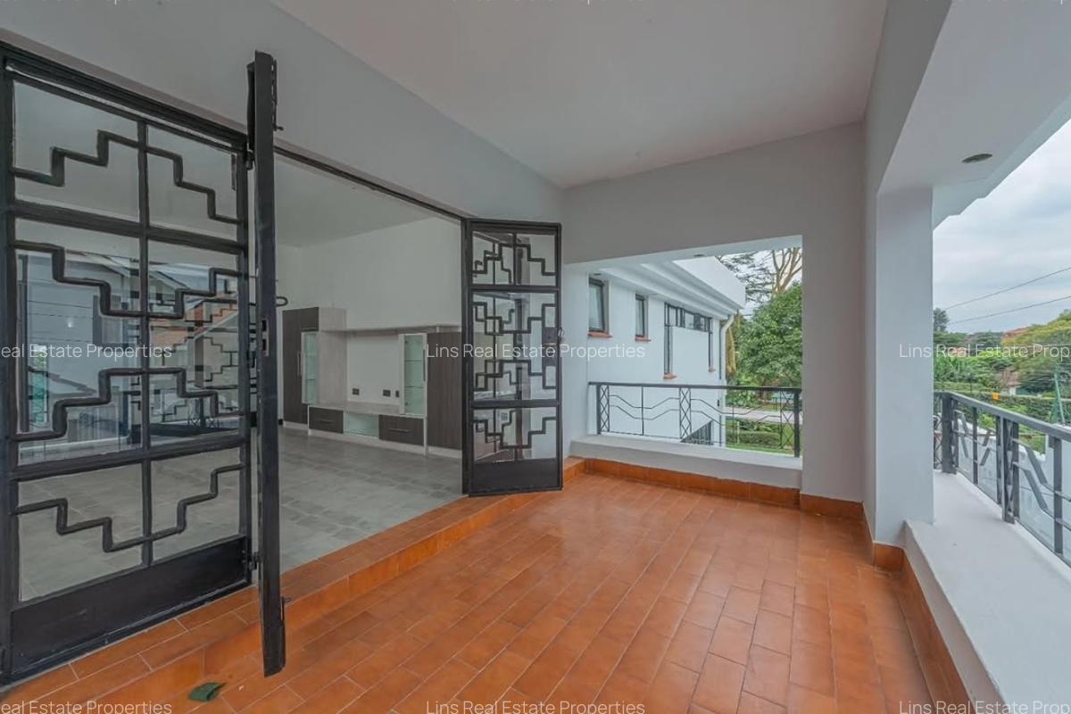 4 Bed House with En Suite in Runda - 15