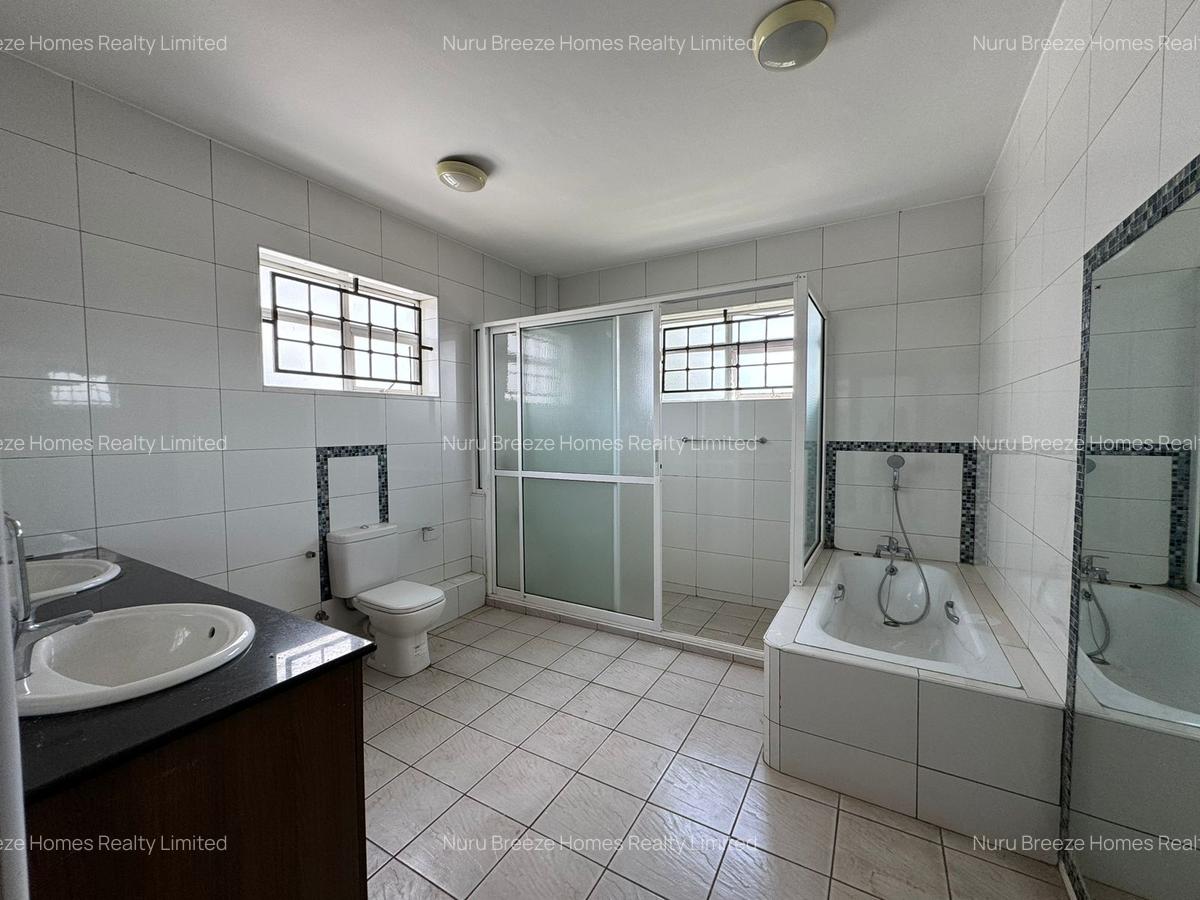 3 Bed Apartment with En Suite in Rhapta Road - 13