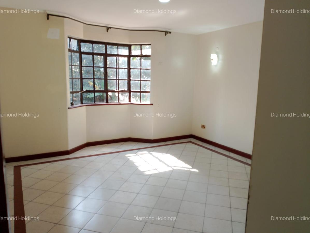 3 Bed Apartment with En Suite at Parklands - 3