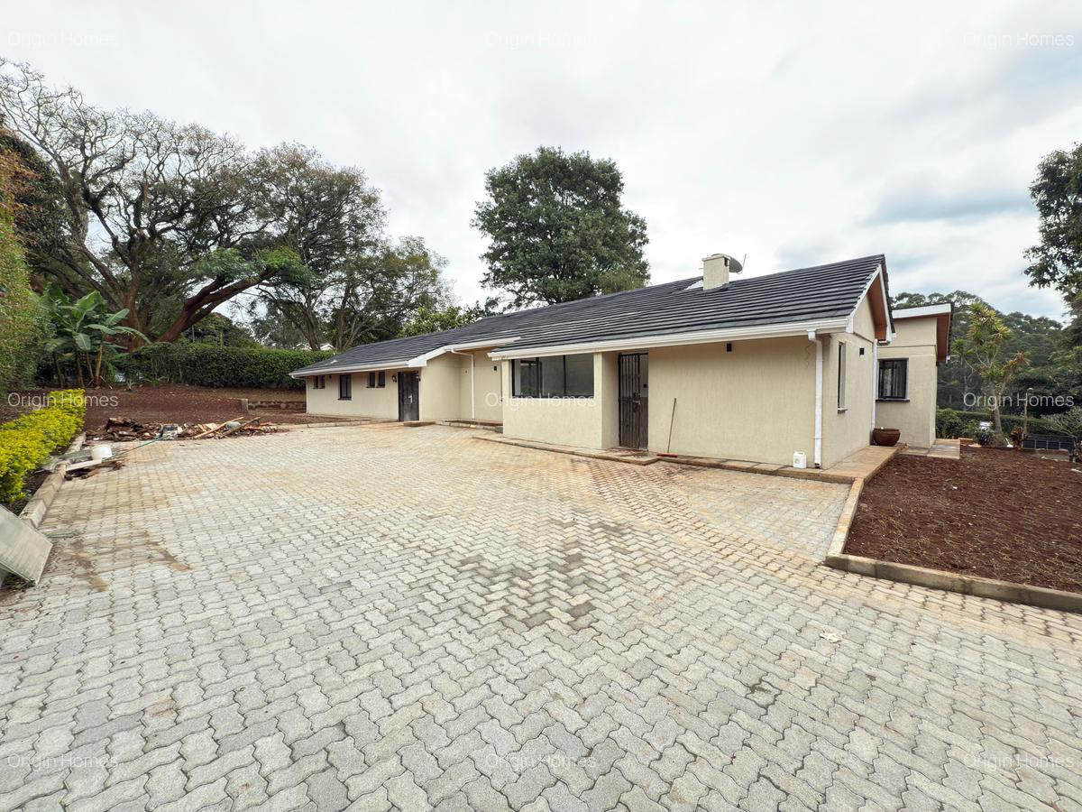 4 Bed House with En Suite at Loresho - 15