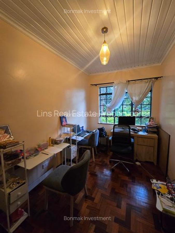 4 Bed Townhouse with En Suite at Lavington Green - 9