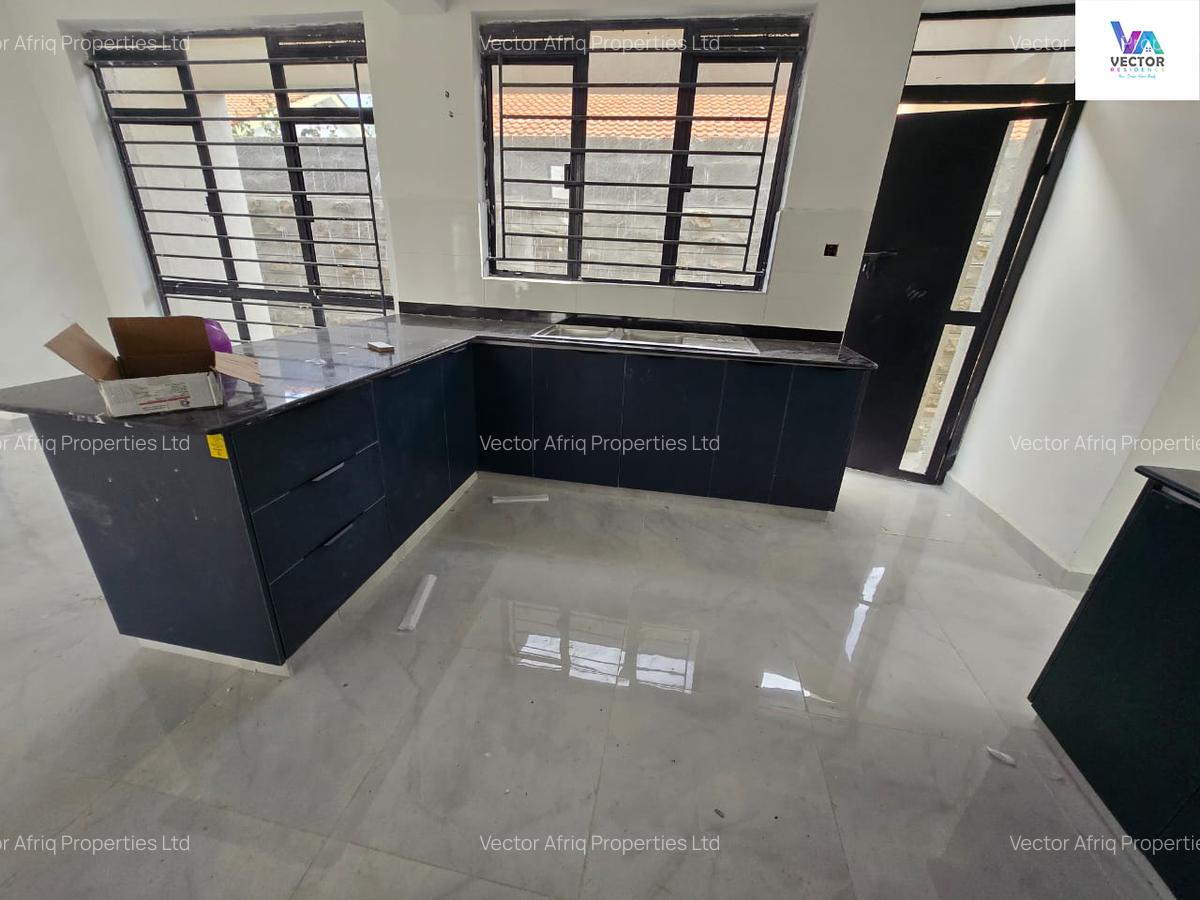 3 Bed House with En Suite in Kitengela - 4