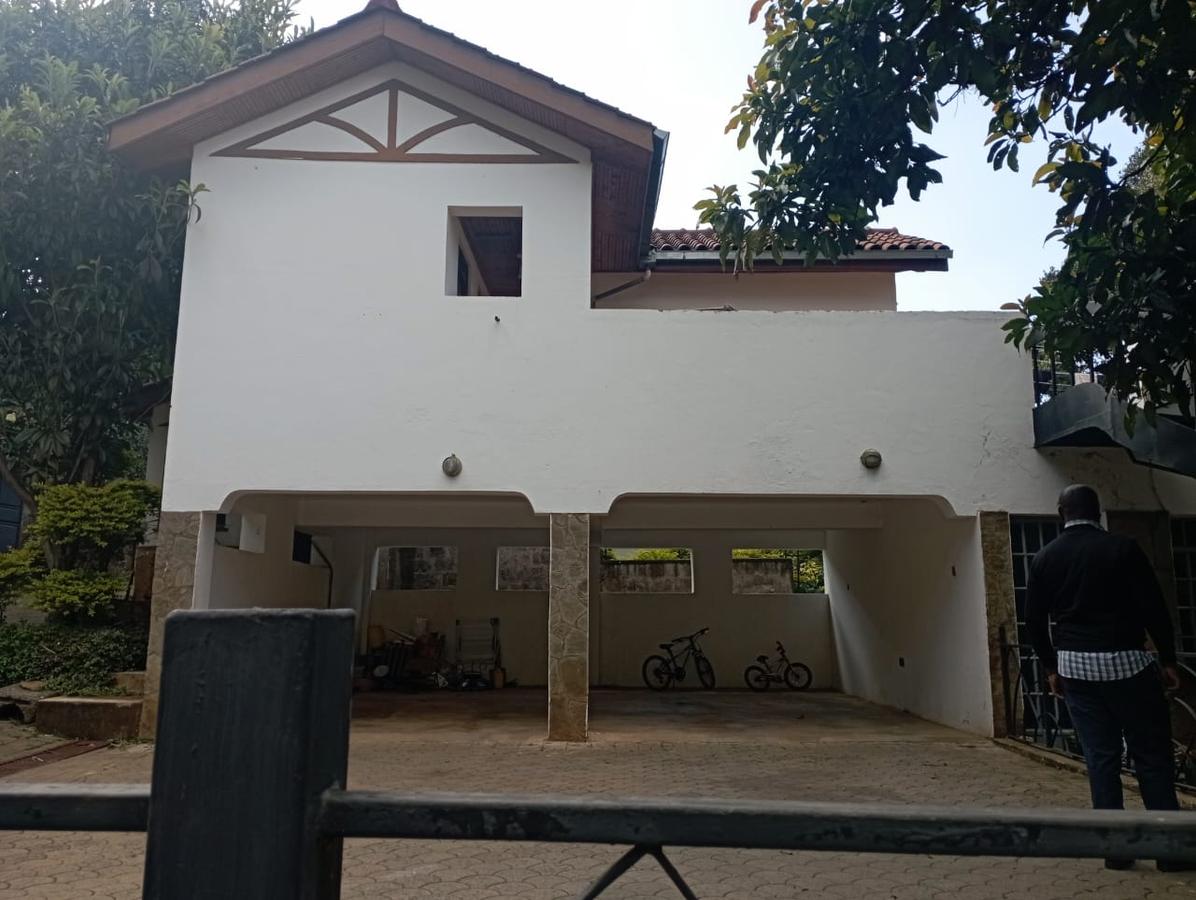 5 Bed House with En Suite at Miotoni Area - 6