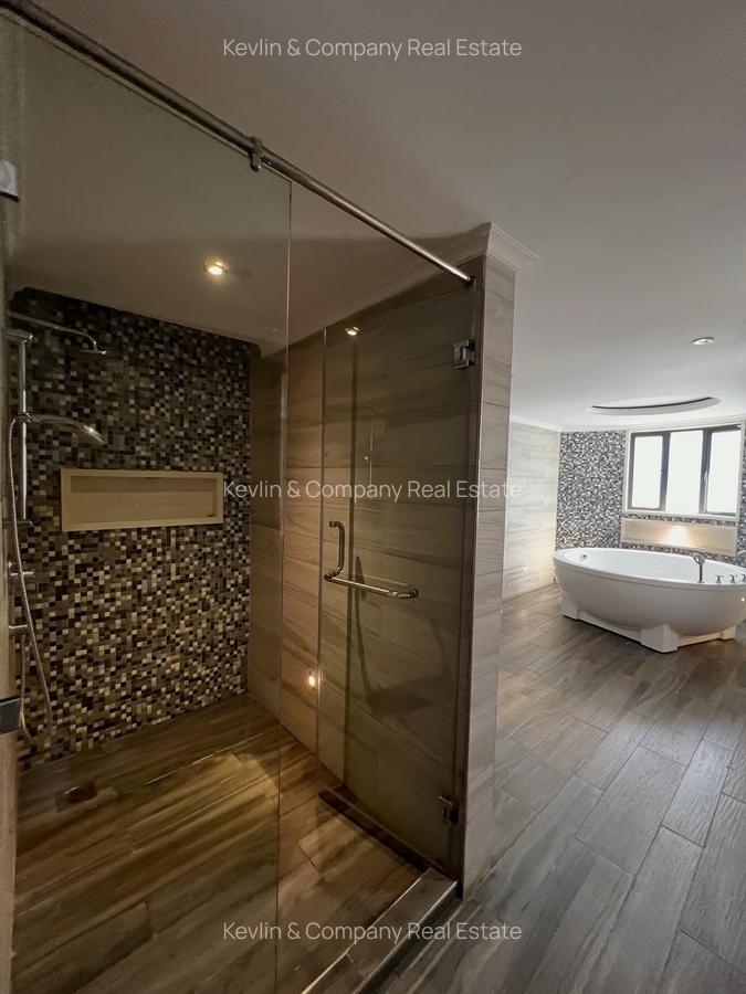 5 Bed Townhouse with En Suite in Lavington - 11