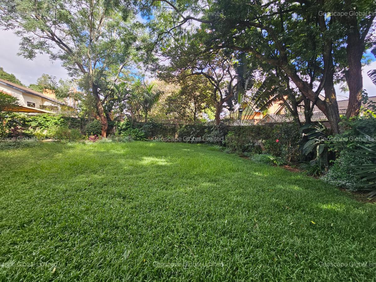 5 Bed House with En Suite in Nyari - 5