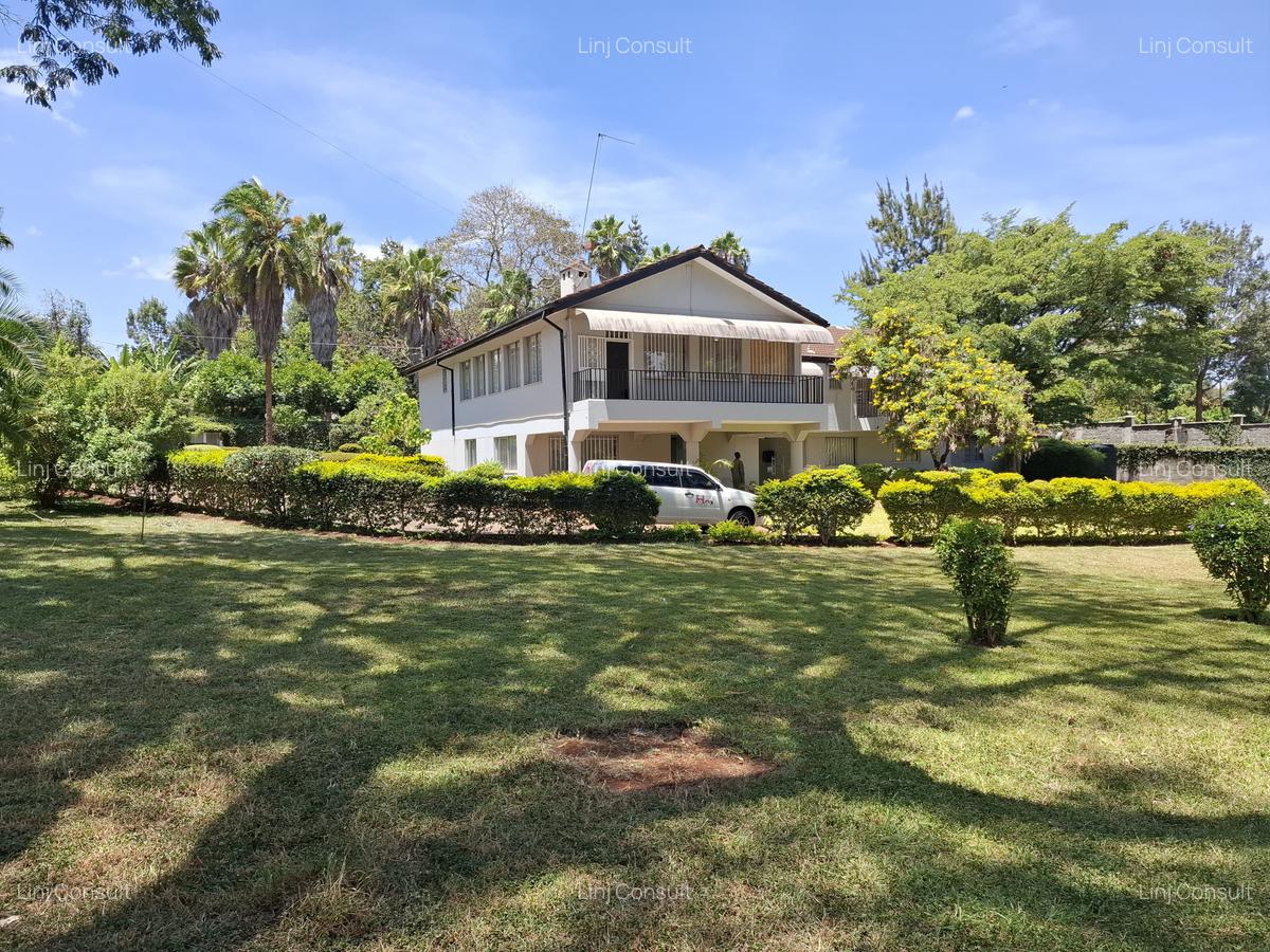 4 Bed Villa with En Suite in Nyari - 2