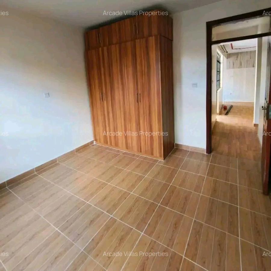 2 Bed Apartment with En Suite at Lavington - 4