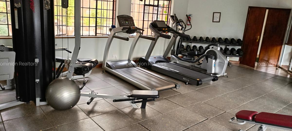 Serviced 3 Bed Apartment with En Suite in Westlands Area - 18