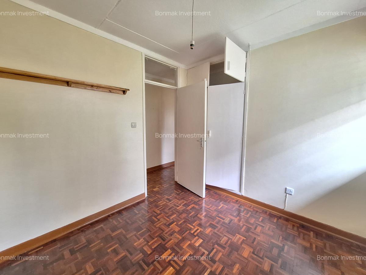 4 Bed House with En Suite at Loresho Crescent - 10