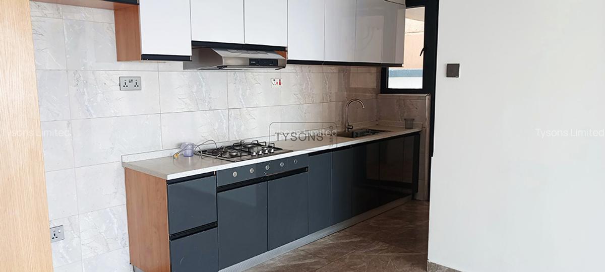 2 Bed Apartment with En Suite at Kindaruma Road - 3