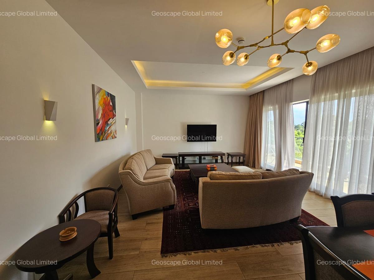 Furnished 3 Bed Apartment with En Suite in Rosslyn - 4