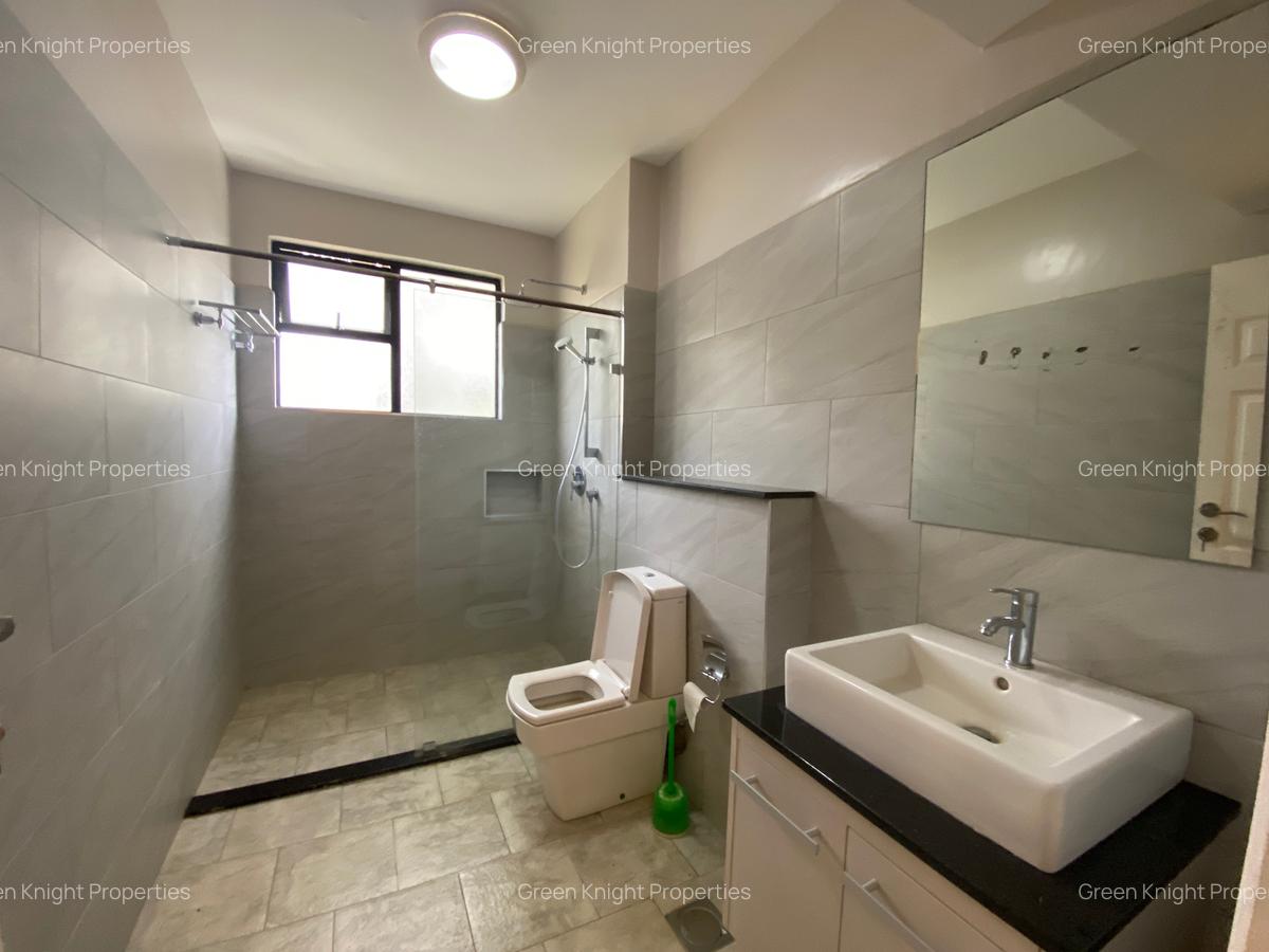 4 Bed Apartment with En Suite in Lavington - 7