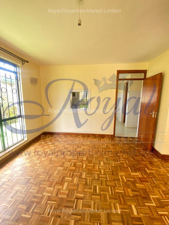 4 Bed Townhouse with En Suite in Mountain View - 5