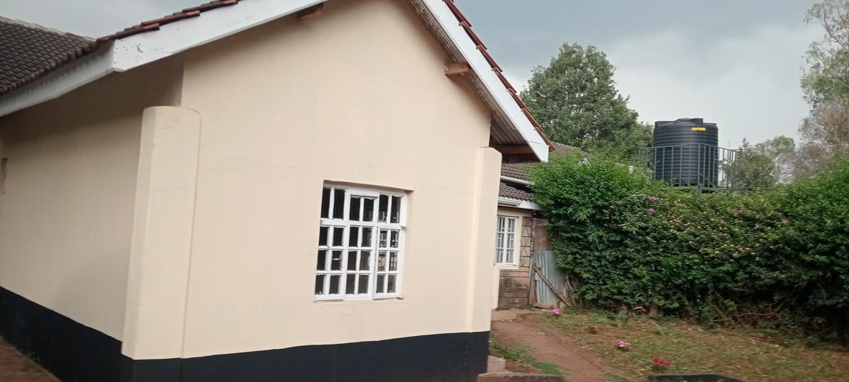 4 Bed House with En Suite at Bomas - 5